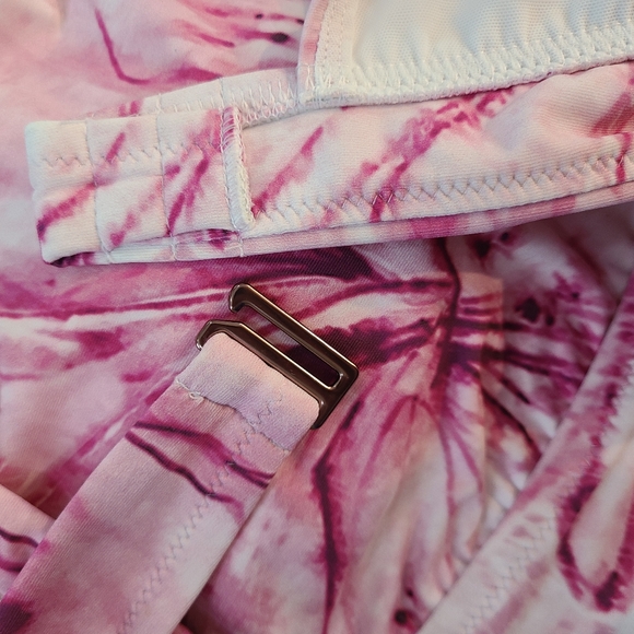 NWT🏷️ CALIA By Carrie Underwood Comfort & Modest Swim Bikini Top XL - Picture 10 of 11